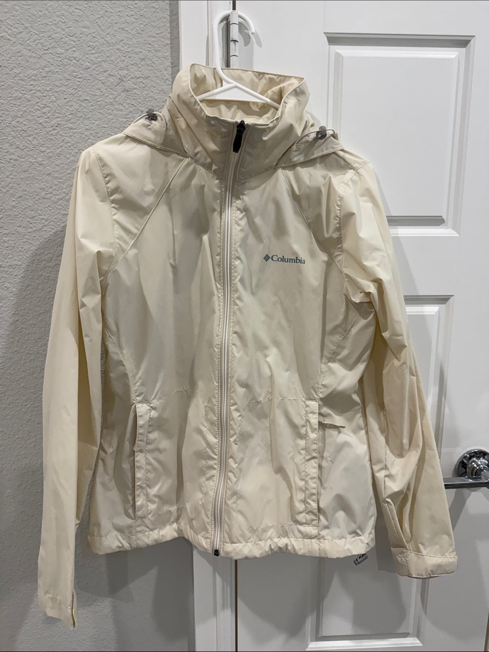 Columbia Women's Light Cream Hooded Shell Jacket